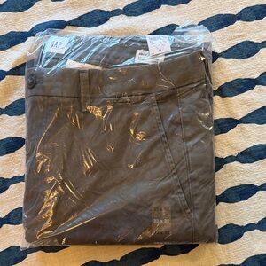 Gap essential khaki straight taper. Never opened.
